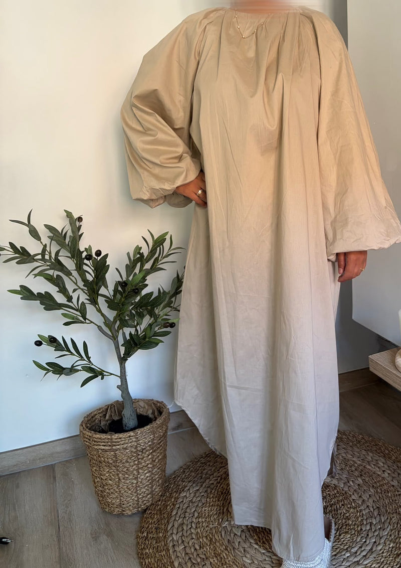 Robe longue beige — portée
