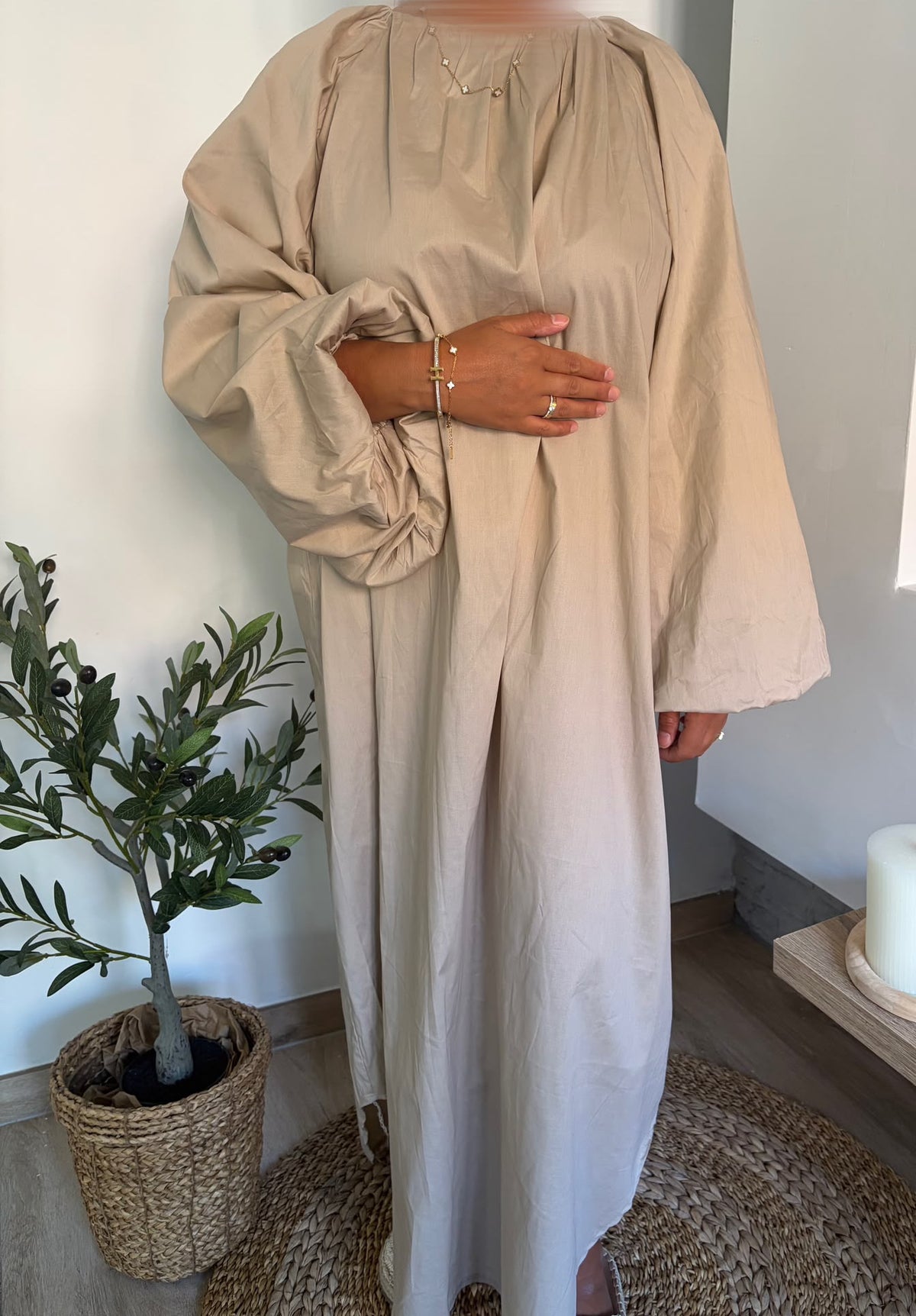 Robe longue beige — détail