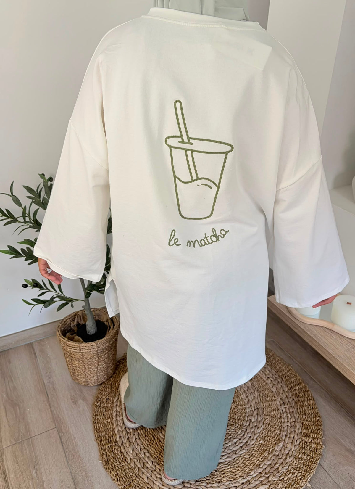 T-shirt brodé Le Matcha blanc — broderie