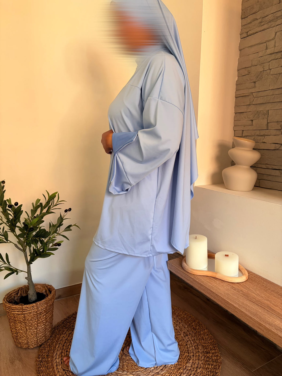 Burkini bleu clair — porté, profil