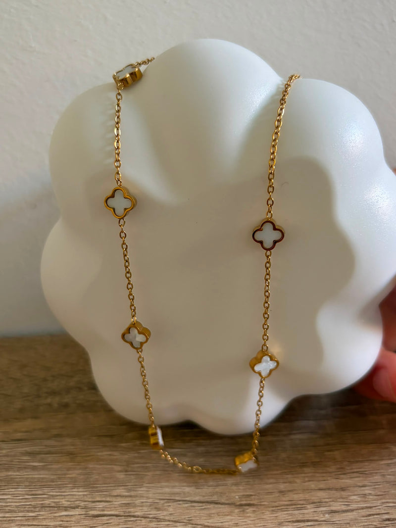Collier modèle 1