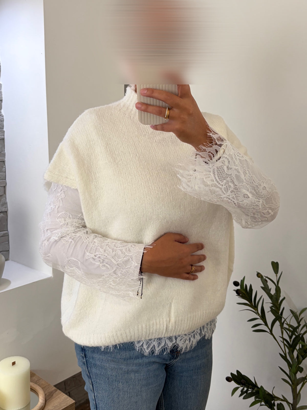 Pull blanc duo en dentelle — vue de face