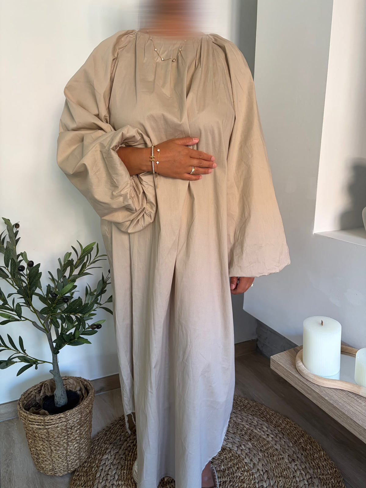 Robe longue beige — détail